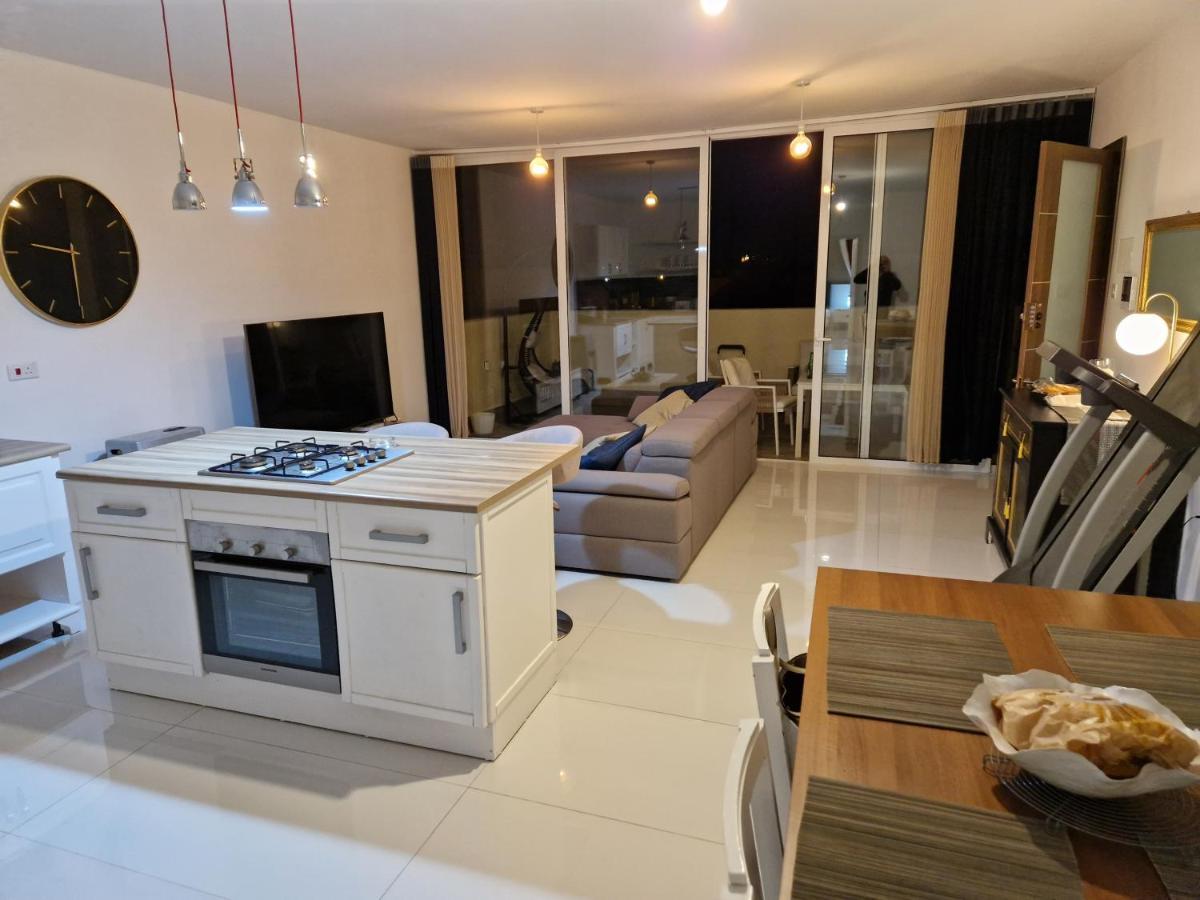 Апартаменти Town Pent House Лука Екстер'єр фото